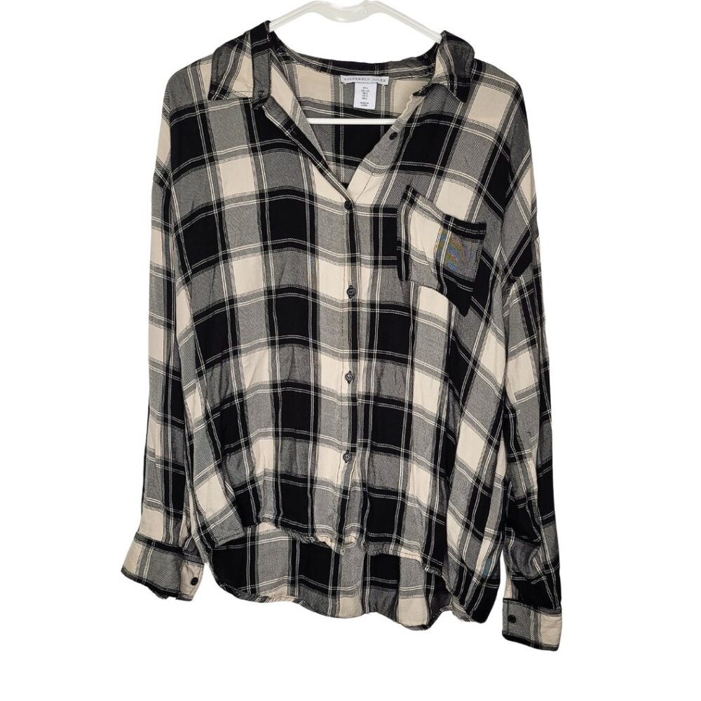 Sincerely Jules Black and White Plaid Flannel Size Large